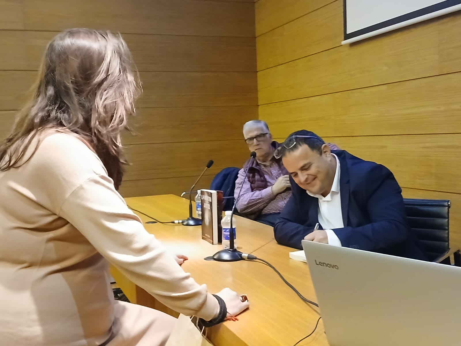 Juan A. Pérez. La memoria de los justos